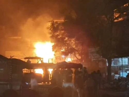 घटना मे हुई आगजनी का फोटो